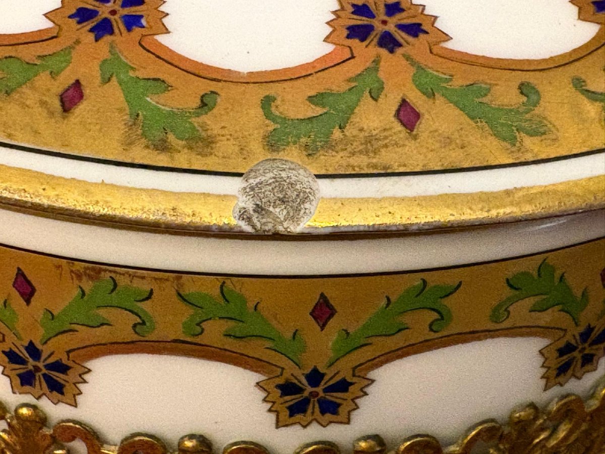 Bonbonnière porcelaine Limoges montée bronze-photo-4