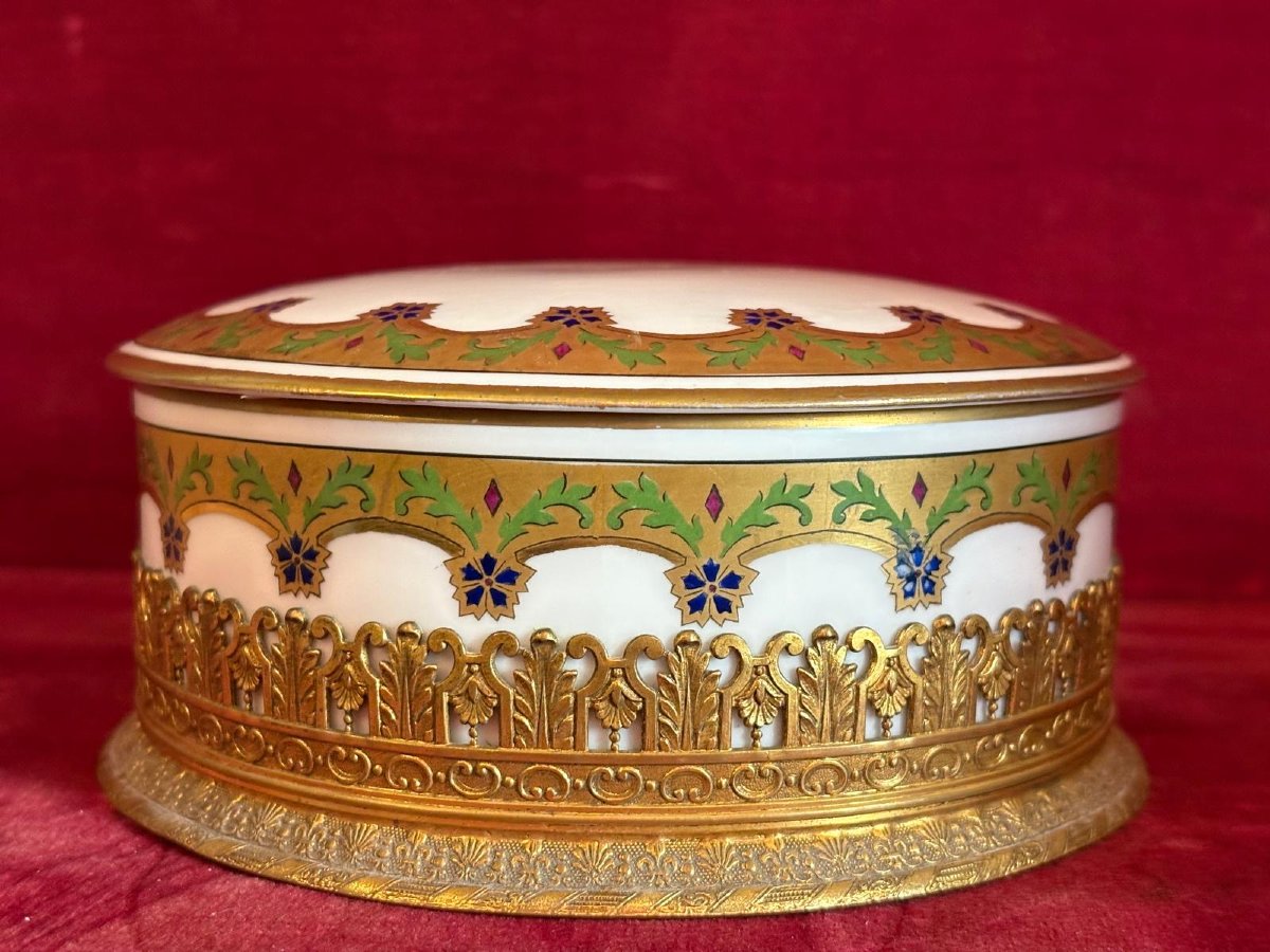 Bonbonnière porcelaine Limoges montée bronze-photo-4