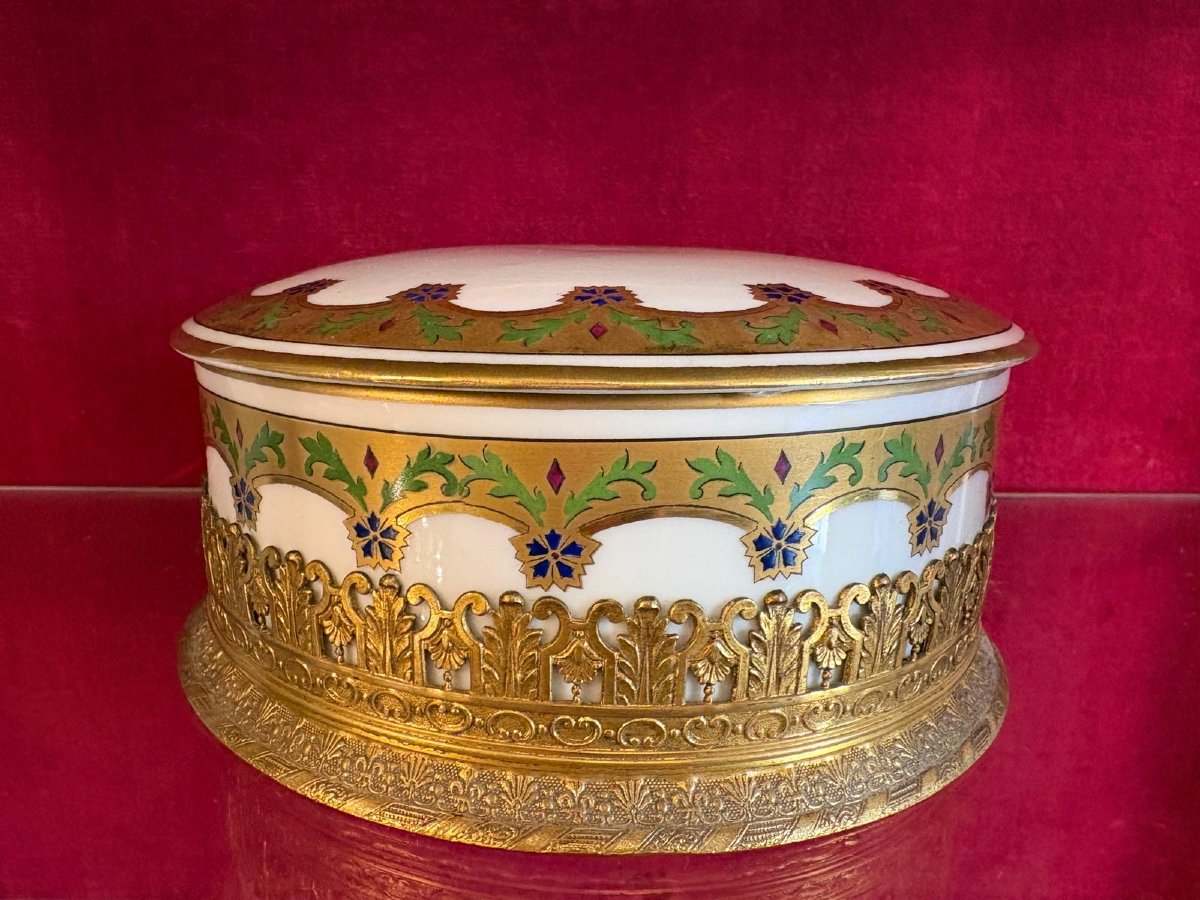 Bonbonnière porcelaine Limoges montée bronze-photo-7
