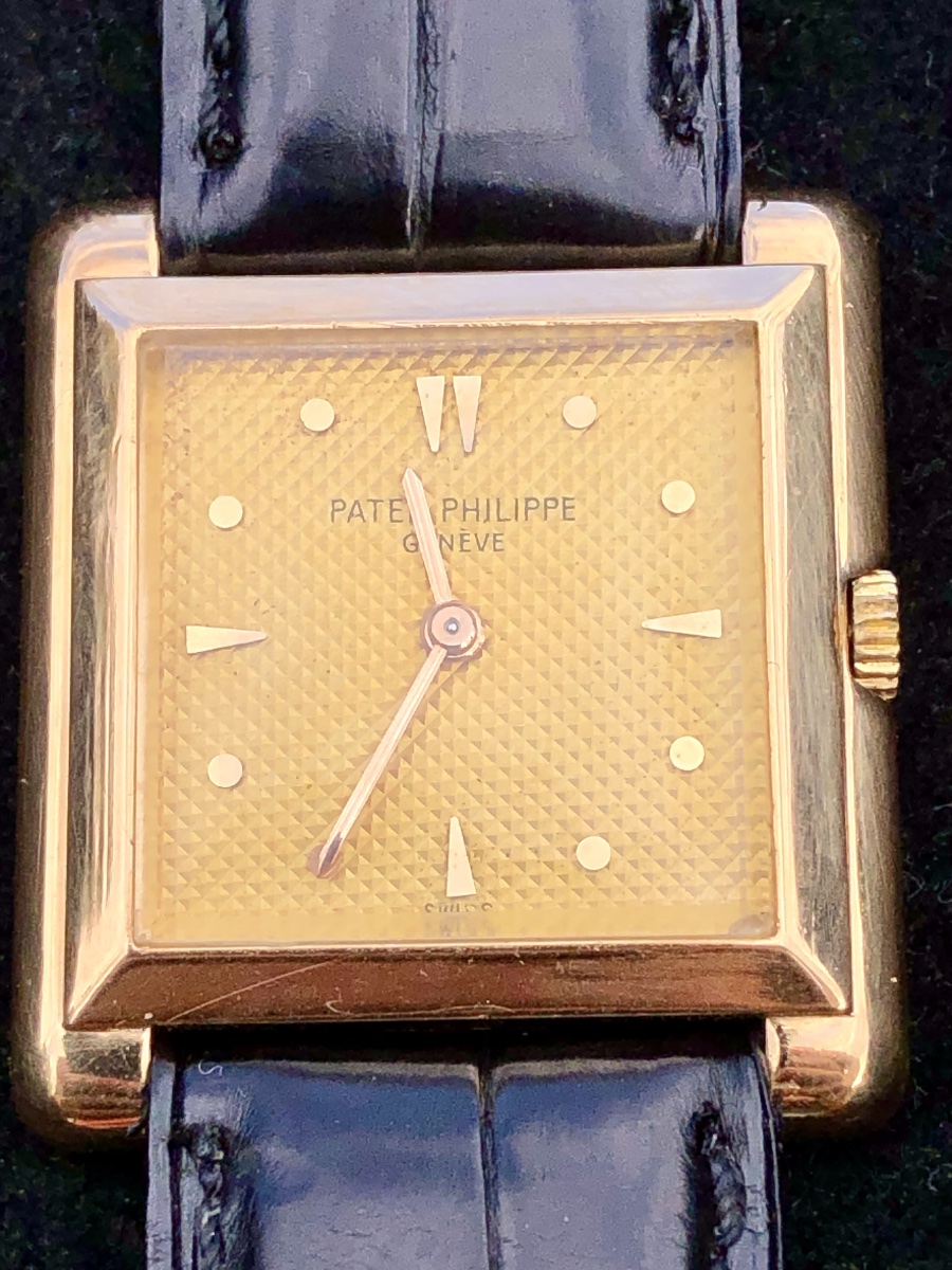  Patek Philippe Geneva Vintage Men's Yellow Gold Wristwatch With Guilloche Dial-photo-3