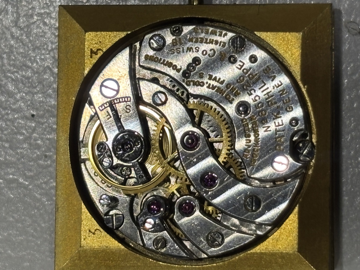  Patek Philippe Geneva Vintage Men's Yellow Gold Wristwatch With Guilloche Dial-photo-6