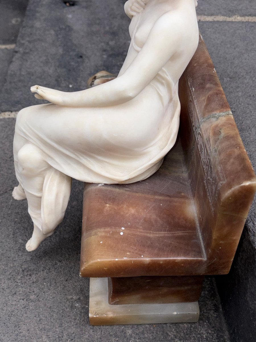 Stunning Antique Sculpture In Marble, Alabaster, And Onyx—a Young Woman Sitting On A Bench-photo-6