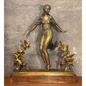 Ancien Bronze Art Déco signé Josselin Femme à l'oiseau