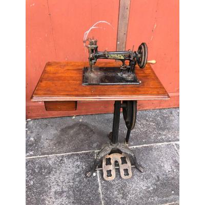 J. Journals Tripod Sewing Machine