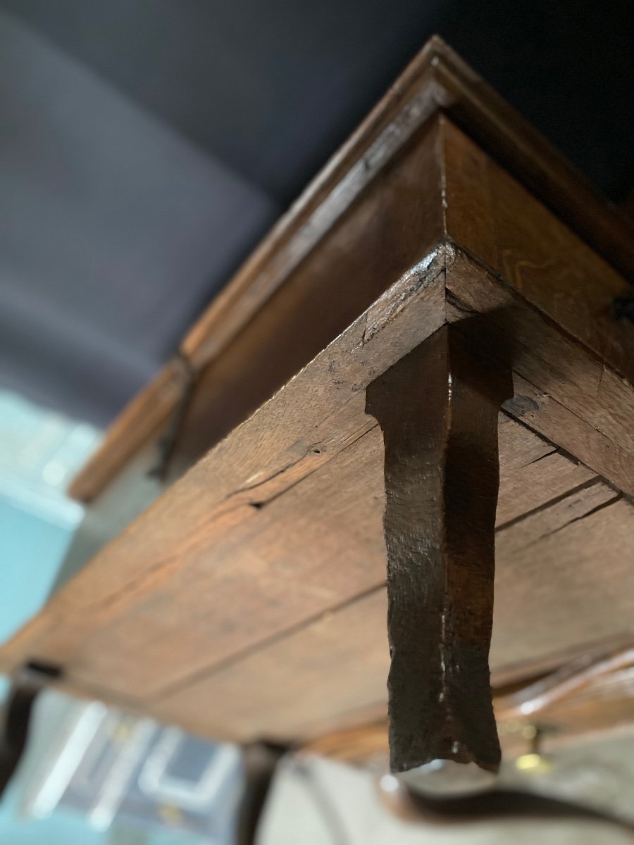 Small 18th Century Oak Chest On Curved Base -photo-7