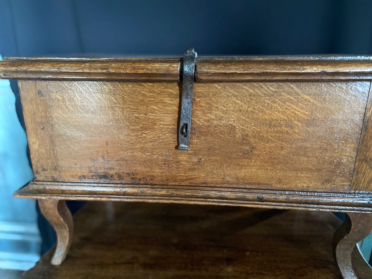 Small 18th Century Oak Chest On Curved Base -photo-8