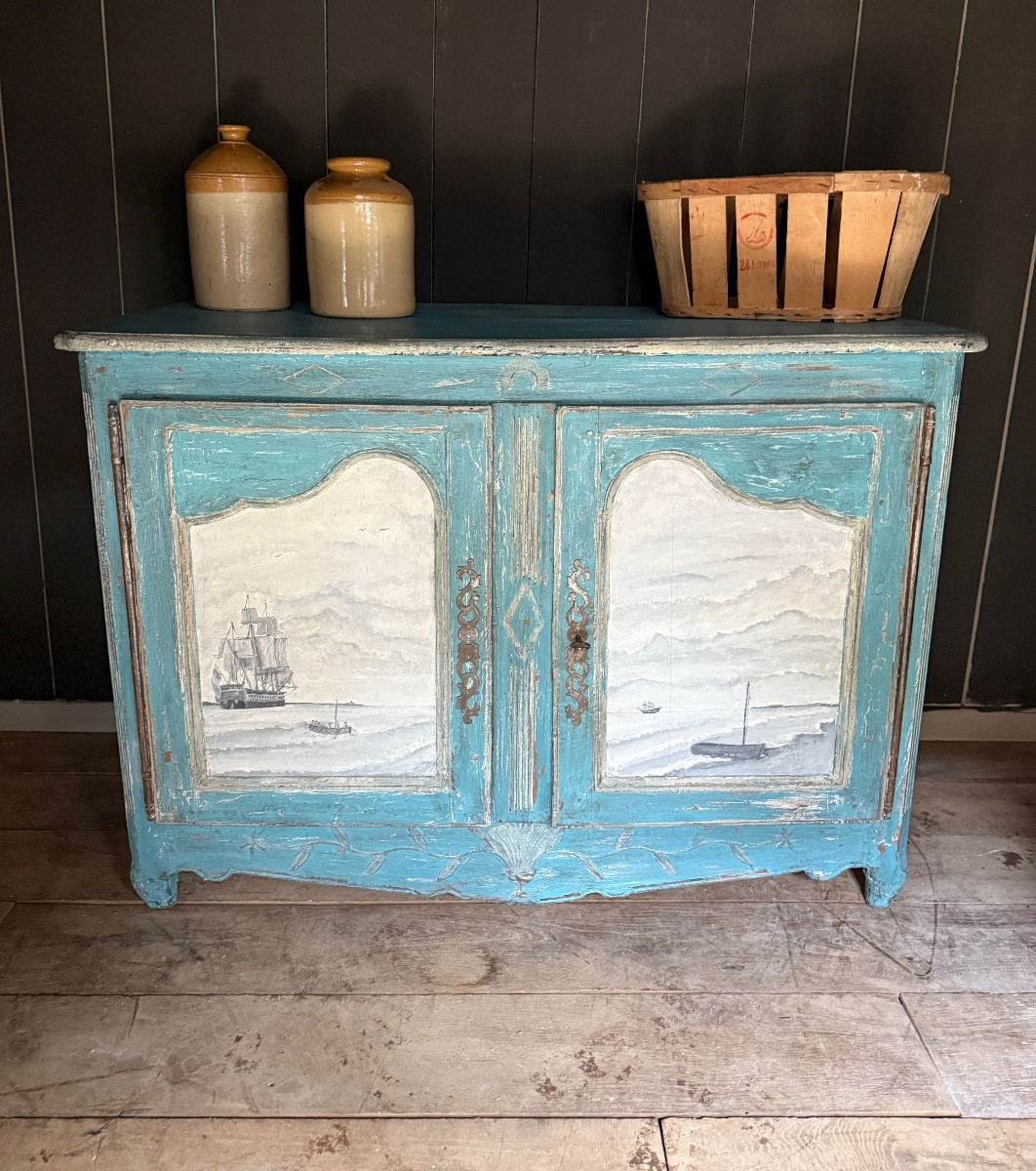 Buffet dressoir Louis xv datant du 18e siècle belle patine et peinture marine