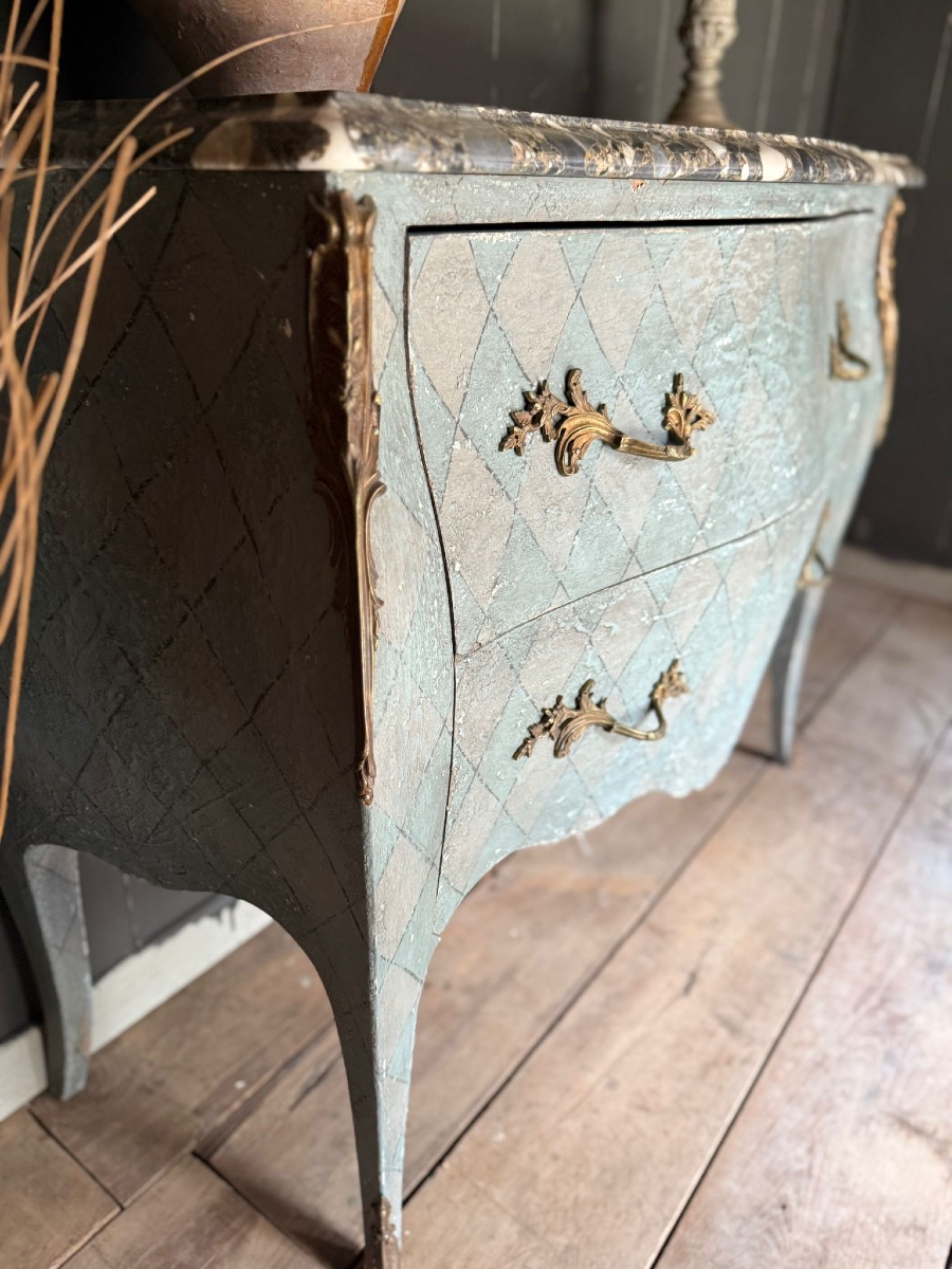 Curved Louis XV Chest Of Drawers Dating From The 1900s With Beautiful Patinated Shapes -photo-2