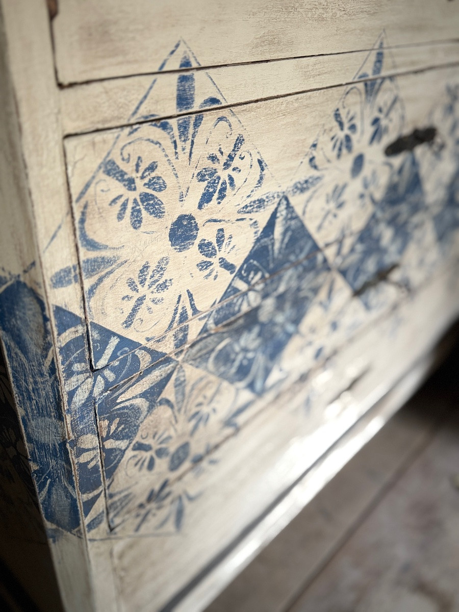 Commode aux dallages bleu  datant du 19e siècle belle patine décorative -photo-2