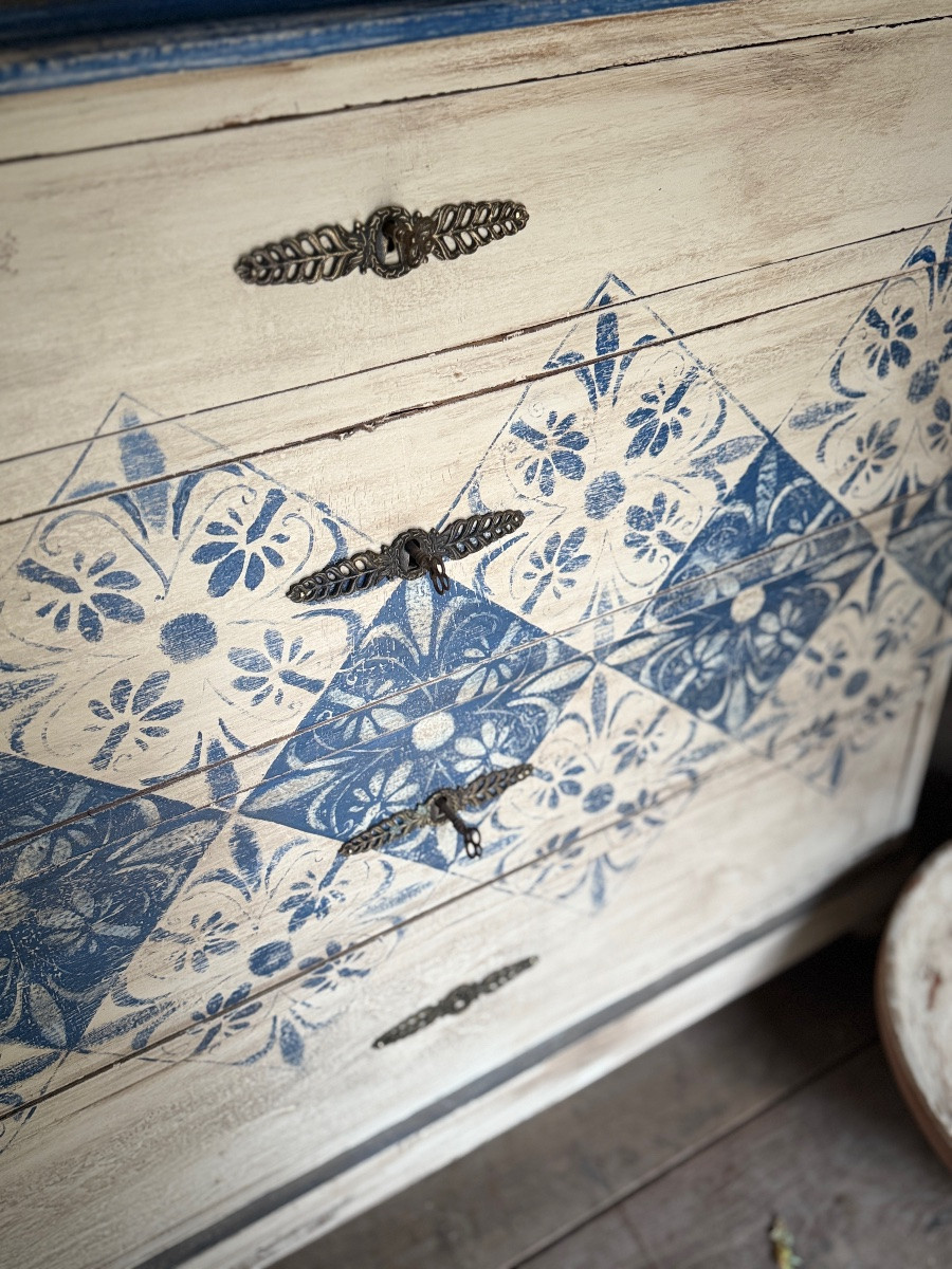 Commode aux dallages bleu  datant du 19e siècle belle patine décorative -photo-6