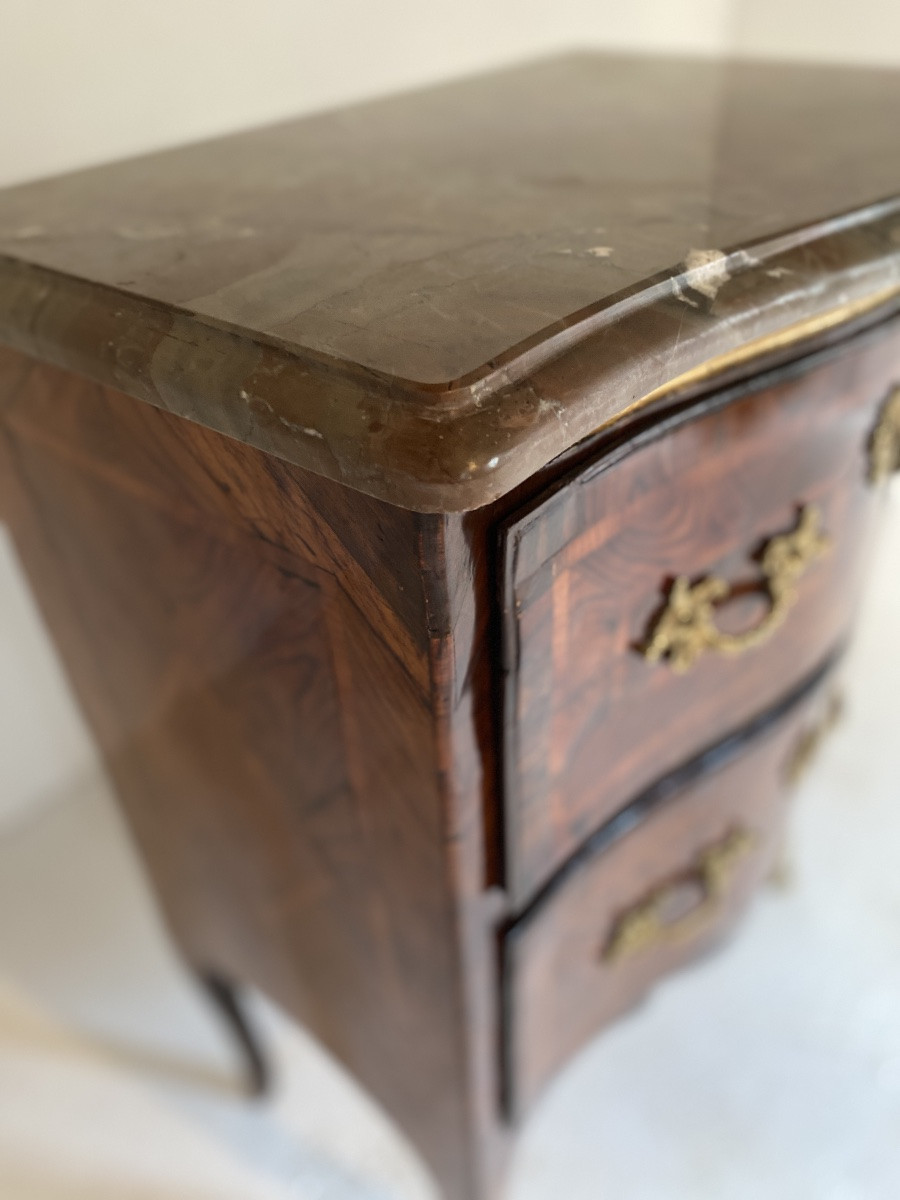 Commode entre deux marquetée avec son marbre d’origine datant du 18e siècle Louis XV -photo-2