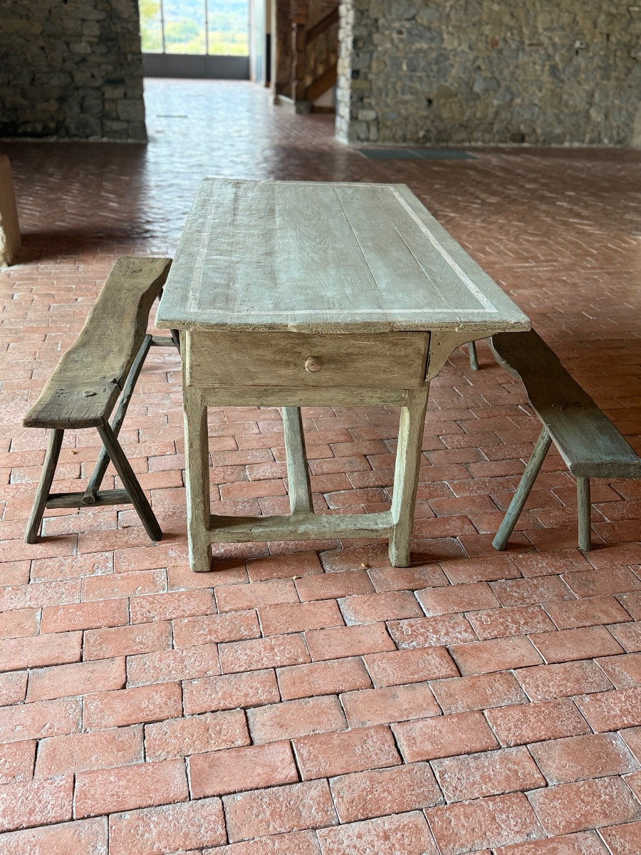 Table de ferme patinée datant du 18e siècle 3 tiroirs, tablette dépassante -photo-2