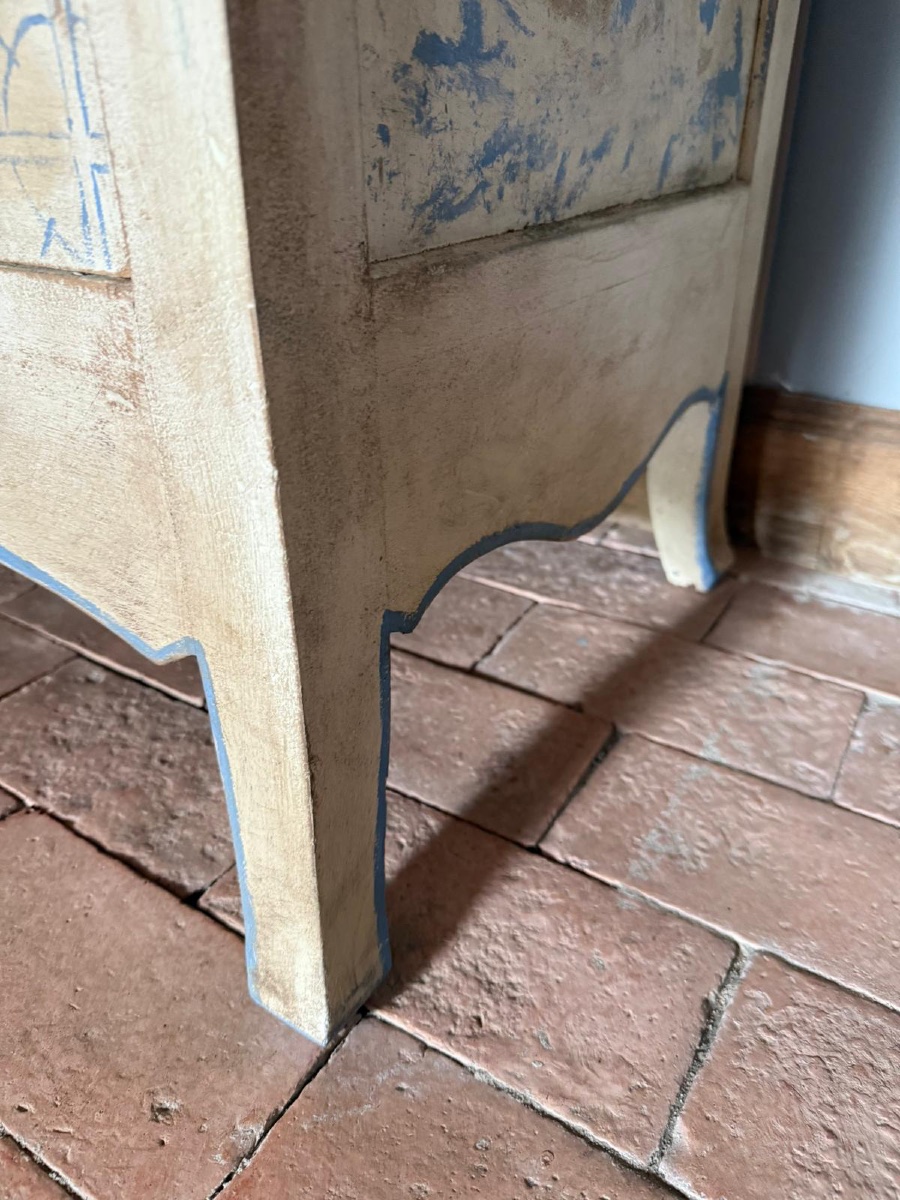 Commode patinée datant des années 1900 ( patine décorative)-photo-1