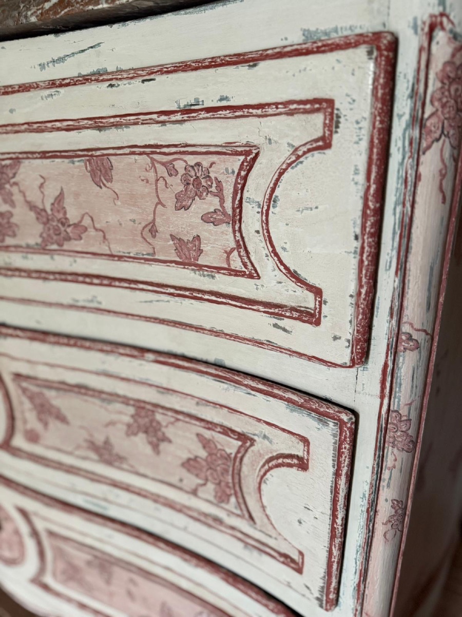 Louis XV Chest Of Drawers With Curved Sides And Front Dating From The 18th Century With Paint And Patina-photo-2