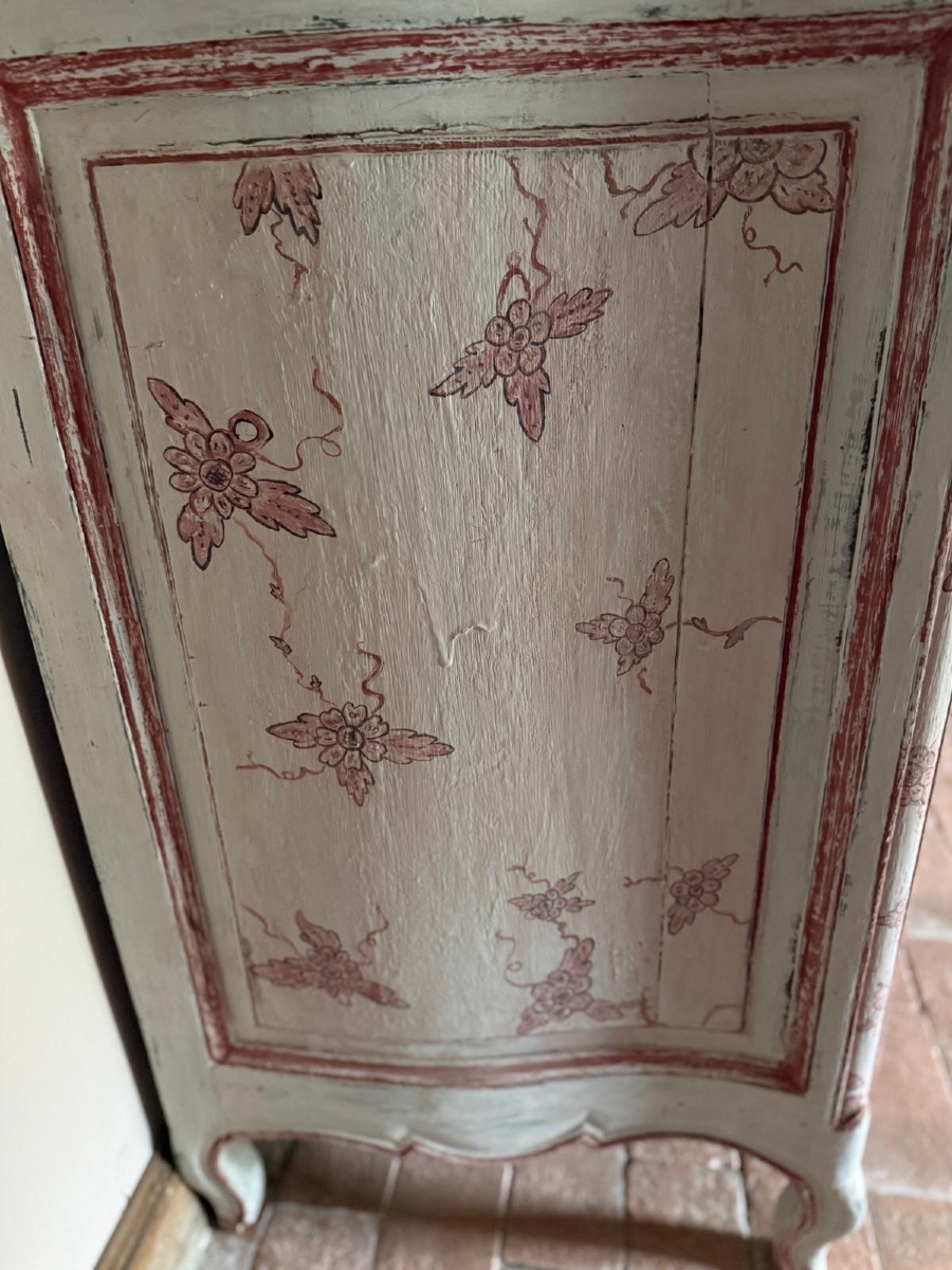 Louis XV Chest Of Drawers With Curved Sides And Front Dating From The 18th Century With Paint And Patina-photo-4