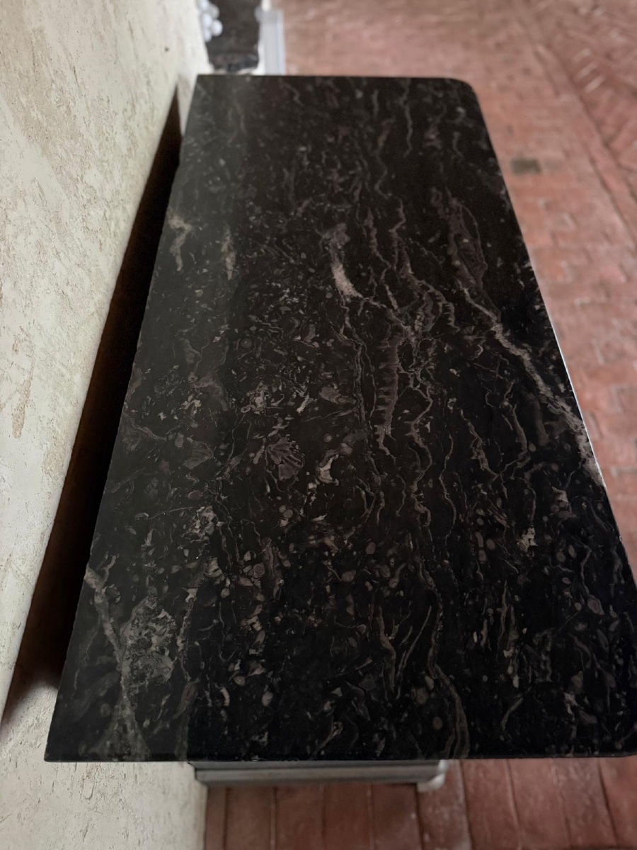 Commode Louis Philippe datant du 19e siècle avec marbre d’origine -photo-2