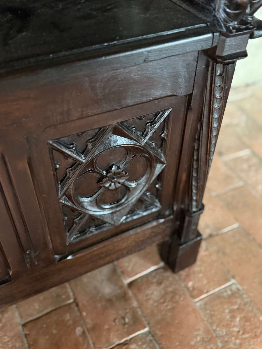 Grand cathedre neo-gothique avec coffre en noyer -photo-1