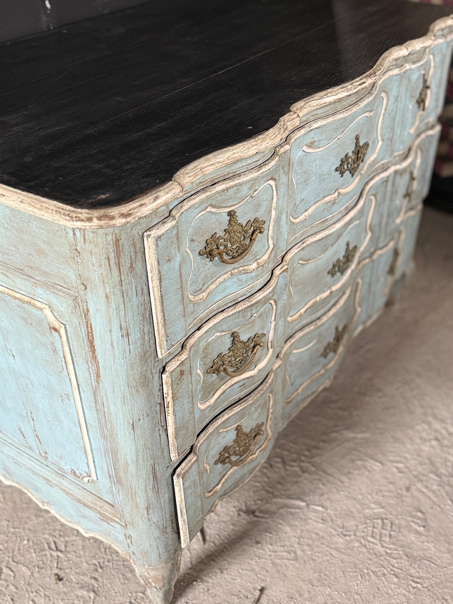 18th Century Louis XV Curved Chest Of Drawers From Liège-photo-4