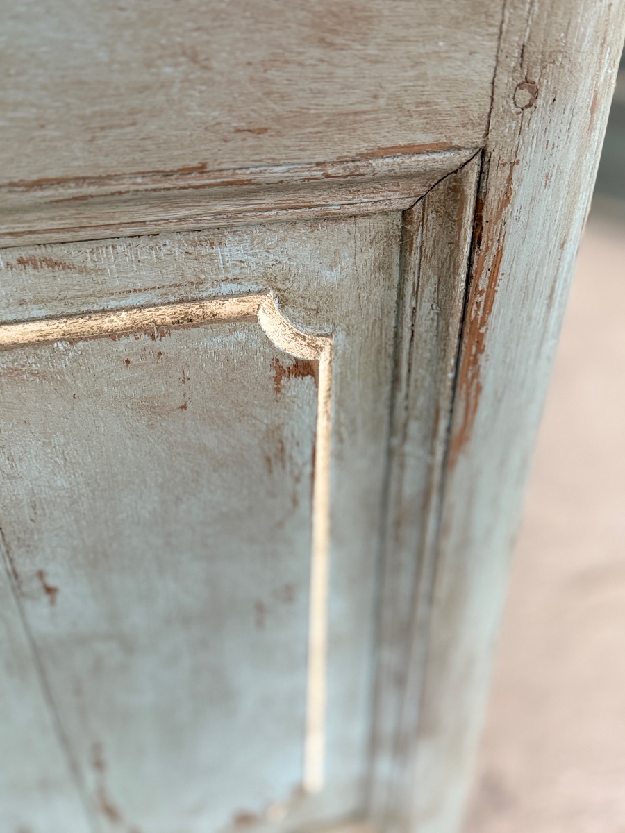 18th Century Louis XV Curved Chest Of Drawers From Liège-photo-3