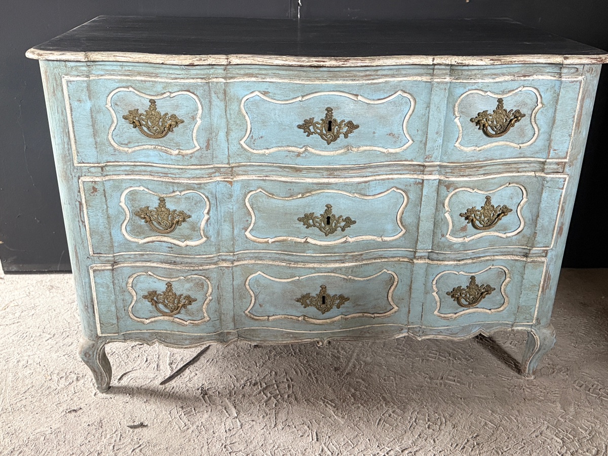 18th Century Louis XV Curved Chest Of Drawers From Liège-photo-8