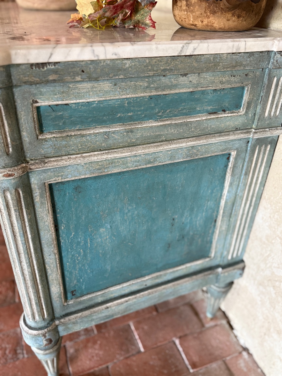 Commode Louis XVI datant des années 1900 avec son marbre d’origine -photo-6