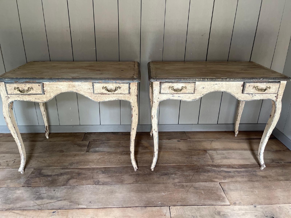 Small Louis XV Desk (table) Dating From The Late 19th Century -photo-4
