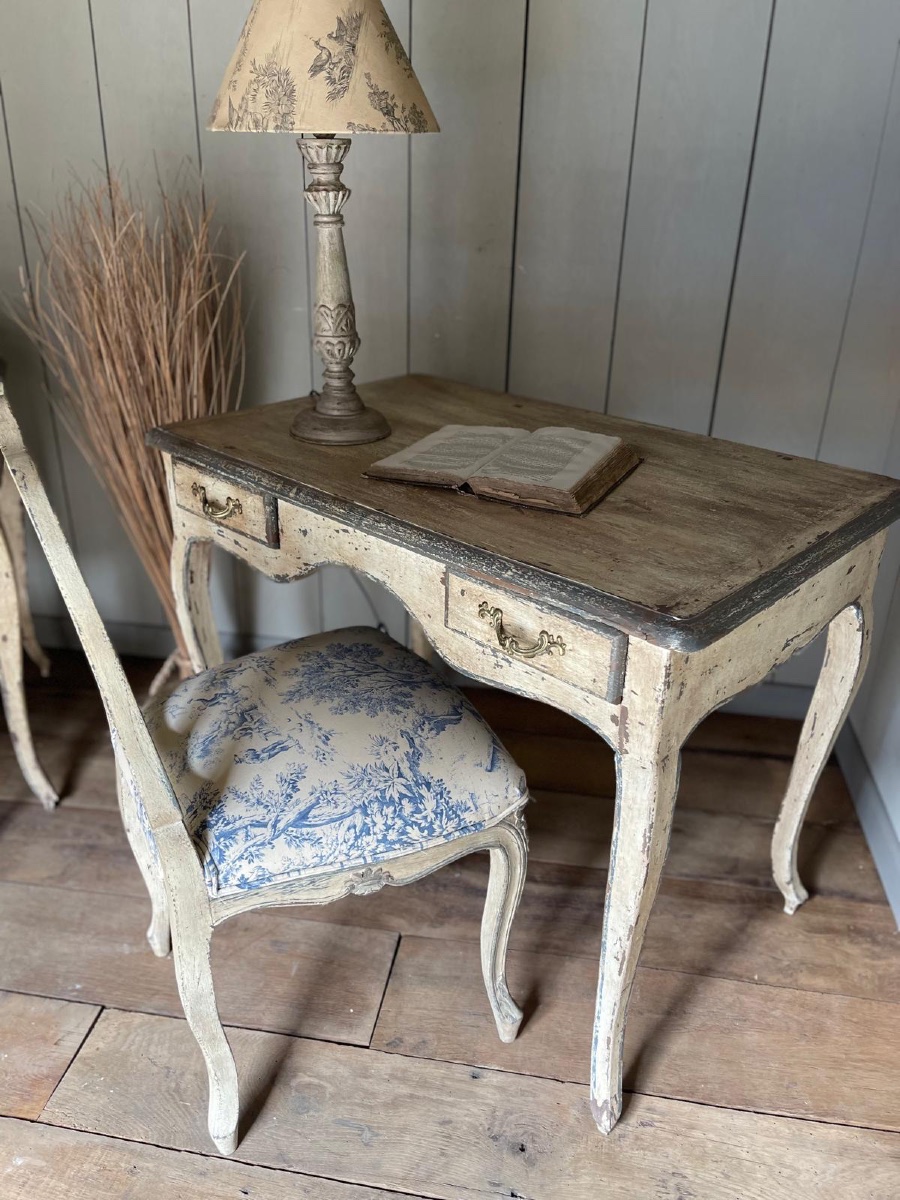 Small Louis XV Desk (table) Dating From The Late 19th Century -photo-6
