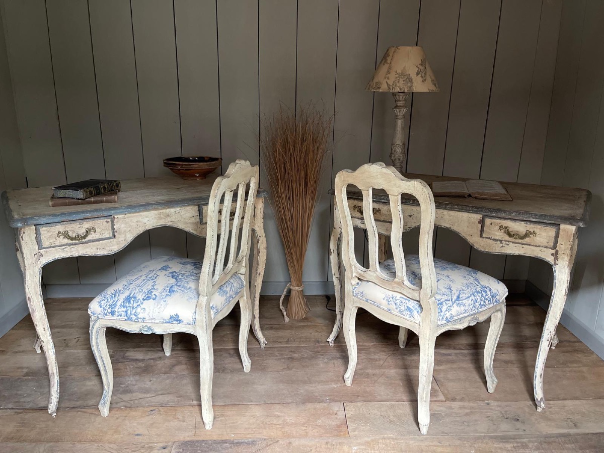 Small Louis XV Desk (table) Dating From The Late 19th Century -photo-8