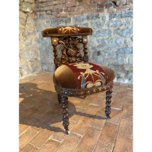 Chaise de fumeur datant du 19e siecle tissus d’origine sculptée