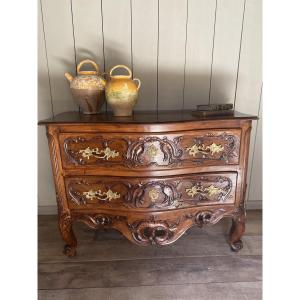 Commode Nîmoise Louis XV datant du 18e siècle 