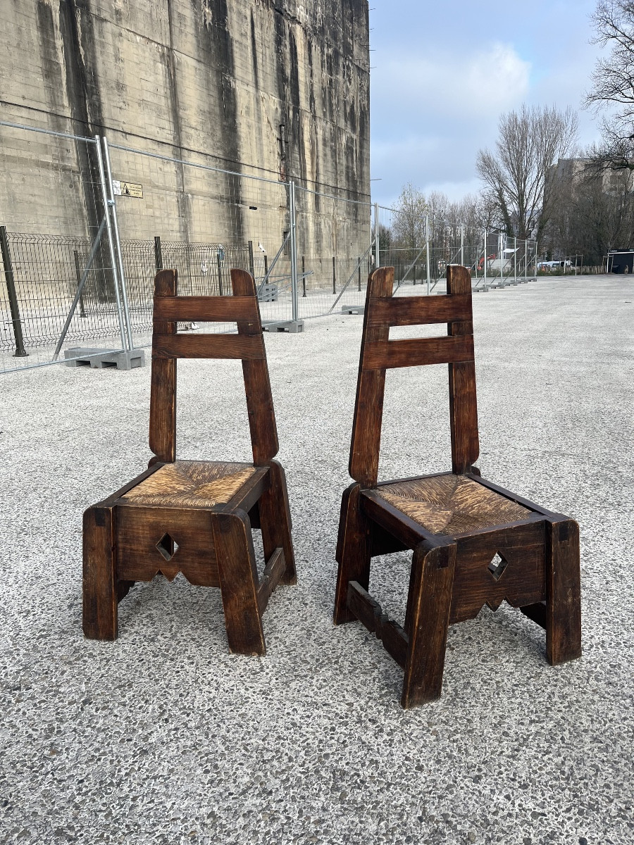 Paire de chaises montagnardes.