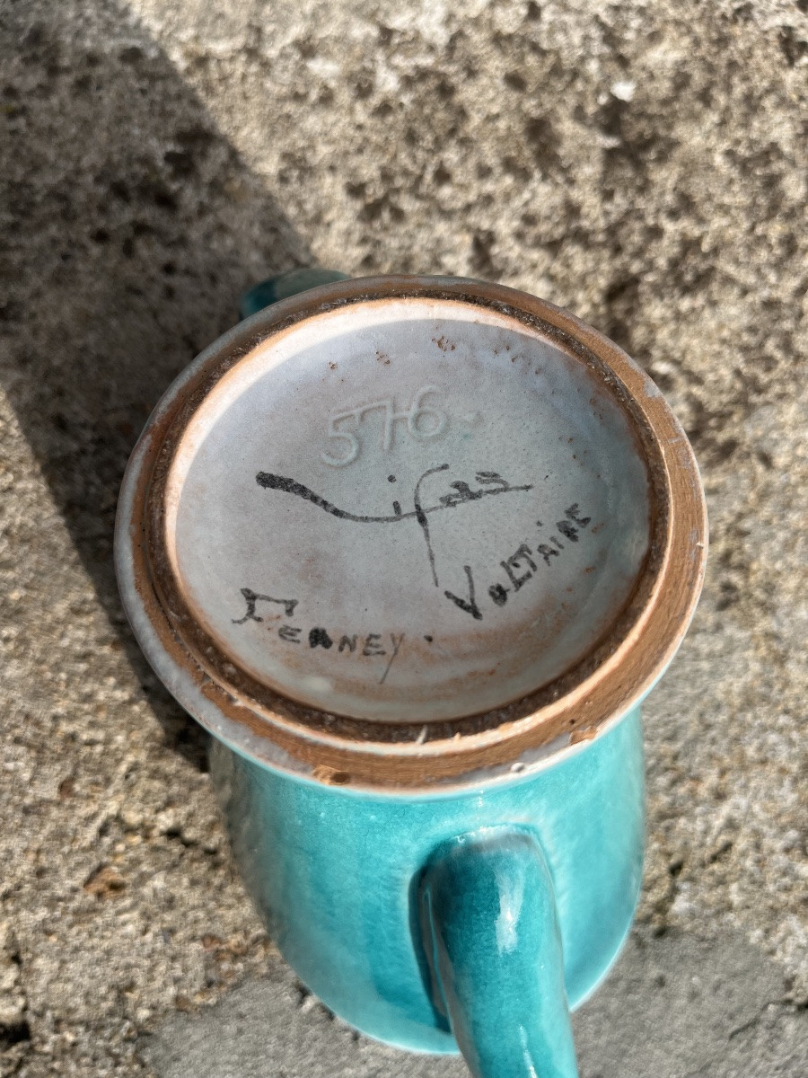 Lifas Signed Jug.-photo-3