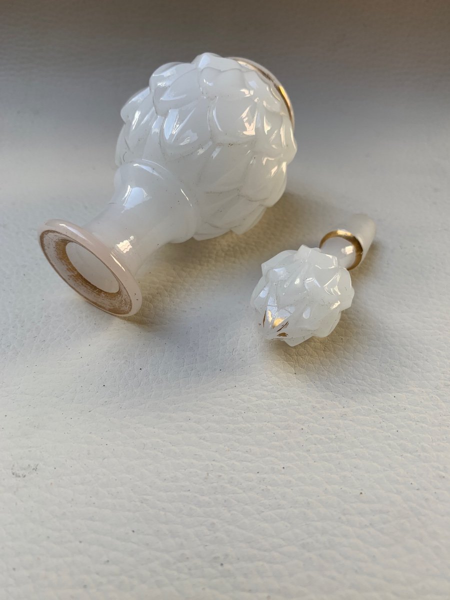 Flacon Baccarat Opaline Blanche -photo-1
