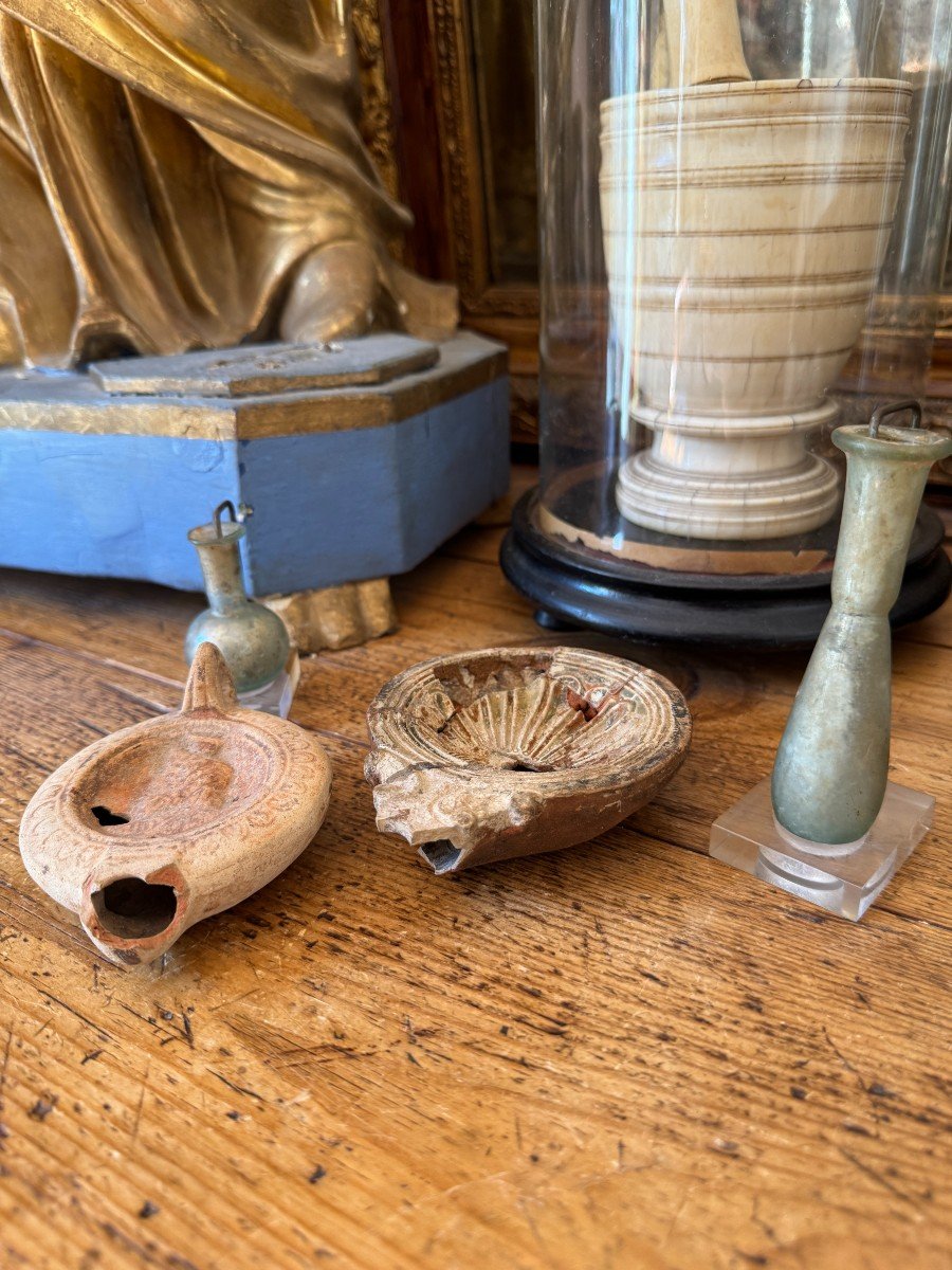 Artifact - Antiquity - Terracotta Oil Lamp With Pecten Shell Decor - Roman Empire-photo-7