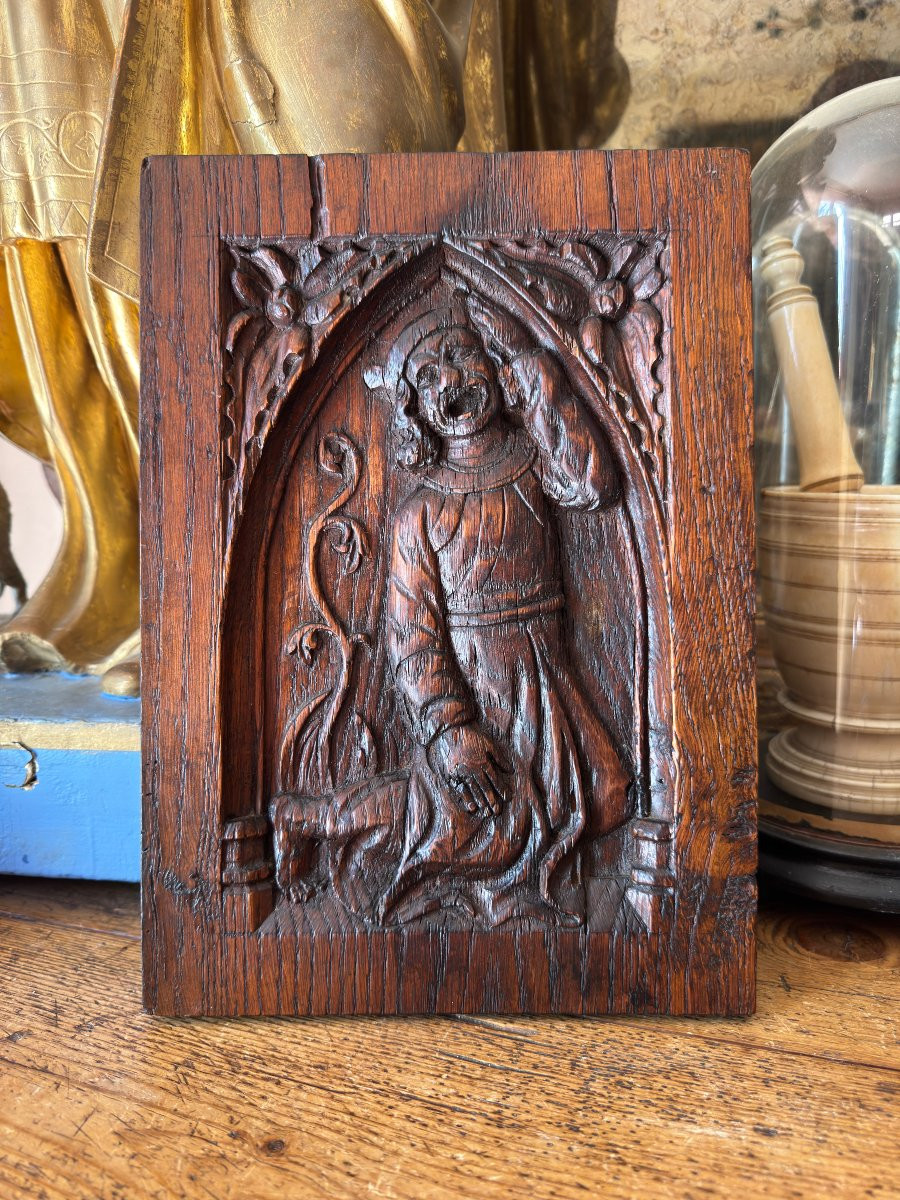 Medieval Carved Panel – Representation Of A Toothless Madman Under Gothic Arcadation – Late Period-photo-2