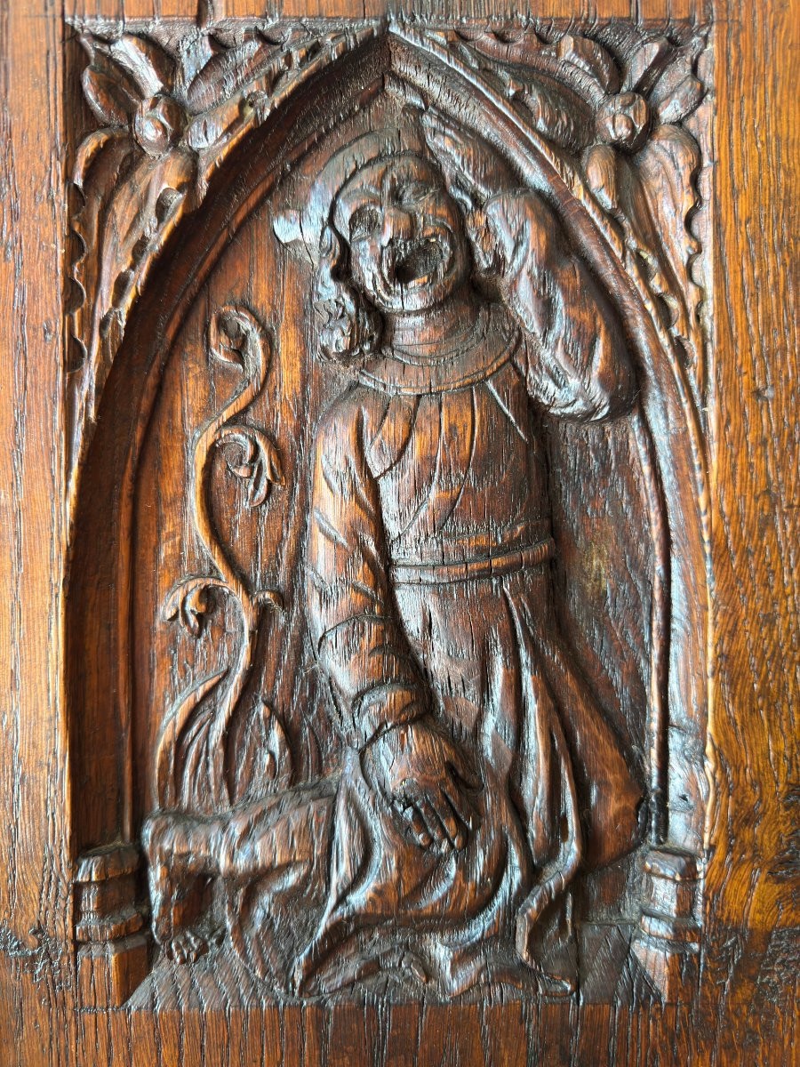 Medieval Carved Panel – Representation Of A Toothless Madman Under Gothic Arcadation – Late Period-photo-3