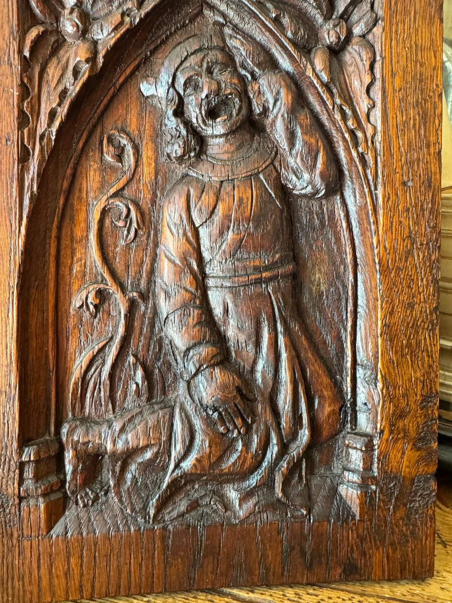 Medieval Carved Panel – Representation Of A Toothless Madman Under Gothic Arcadation – Late Period-photo-1