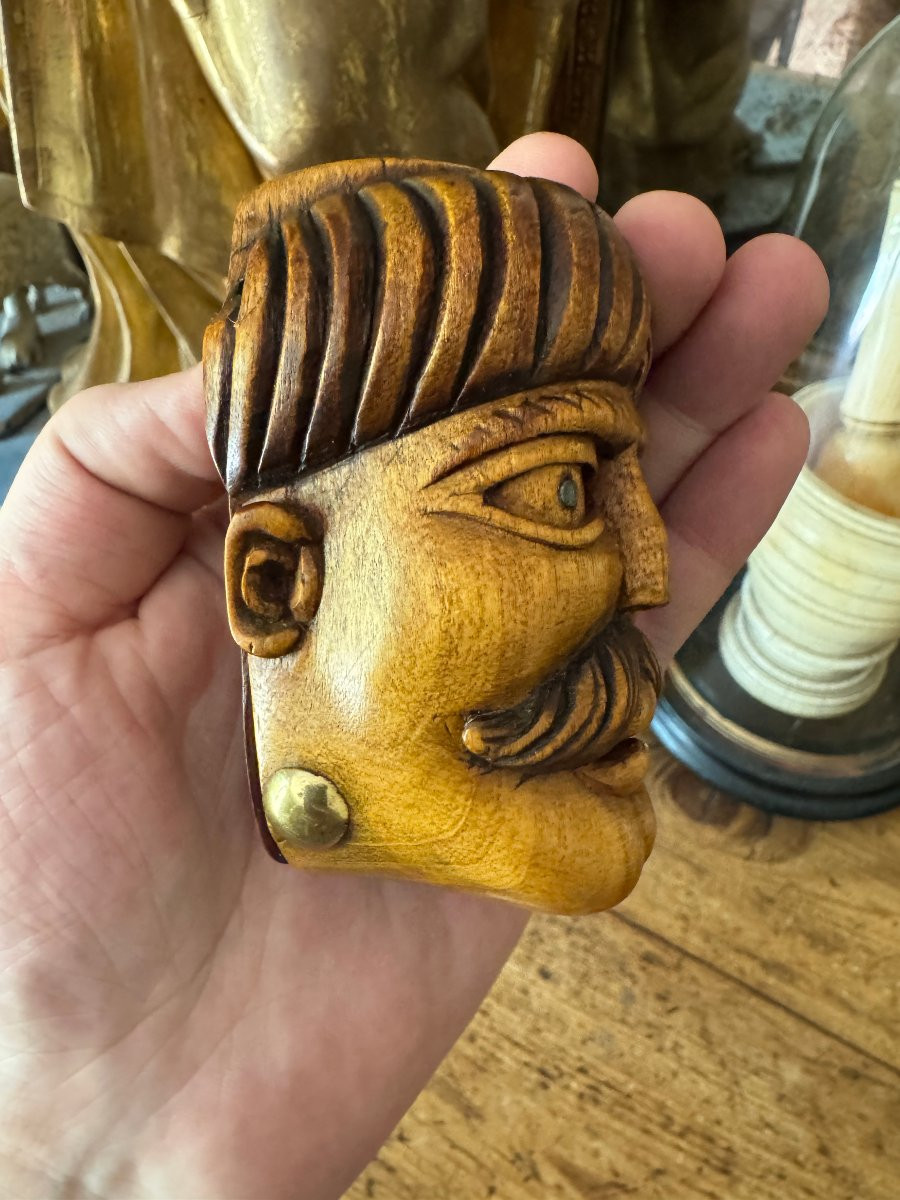Carved Anthropomorphic Snuff Box – Mamluk Head With Inlaid Eyes – Folk Art-photo-1