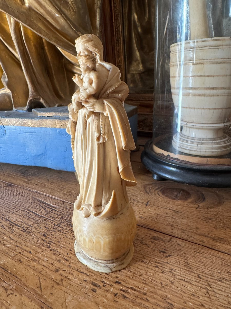 Sculpture, Statue &ndash; Vierge &agrave; L&rsquo;enfant &ndash; Immacul&eacute;e Conception &ndash; Goa, 1681 &ndash; Haute &eacute;poque-photo-3
