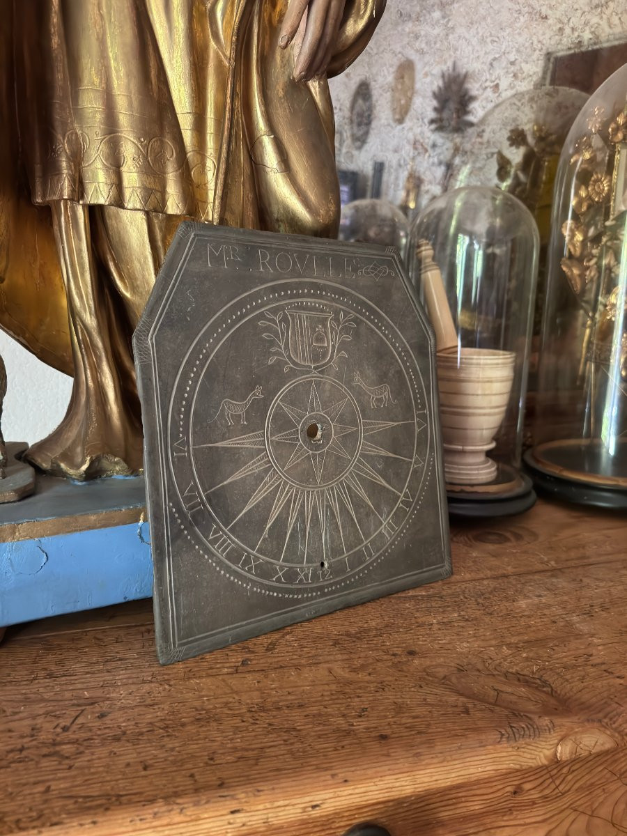 Engraved Slate Sundial – Heraldry, Coats Of Arms And Ermines – Folk Art-photo-4