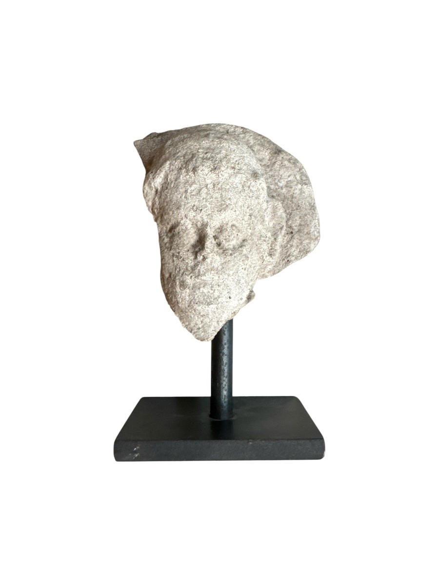 Sculpture – Fragment Of Bas-relief, Sculpted Head – Limestone – Haute époque – Gothic