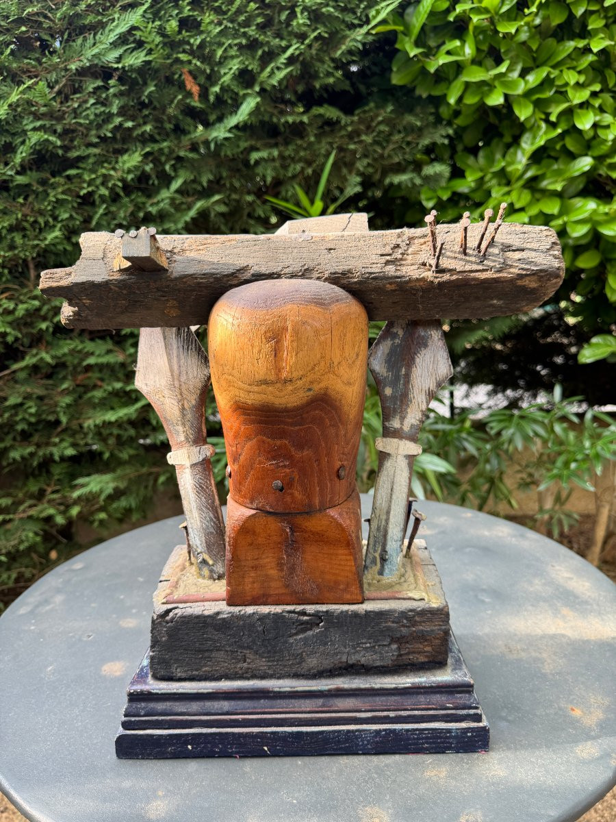 Musée - Reliquaire de Saint Bénigne – Sculpture en bois et métal – Art populaire - Relique-photo-2