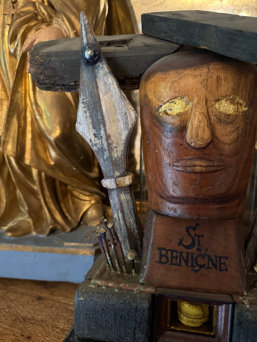 Musée - Reliquaire de Saint Bénigne – Sculpture en bois et métal – Art populaire - Relique-photo-6
