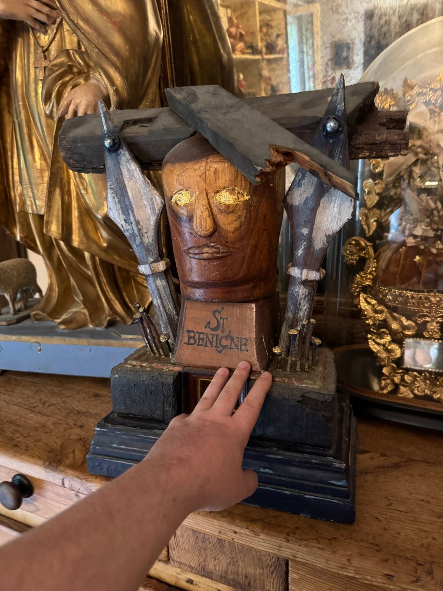 Musée - Reliquaire de Saint Bénigne – Sculpture en bois et métal – Art populaire - Relique-photo-7
