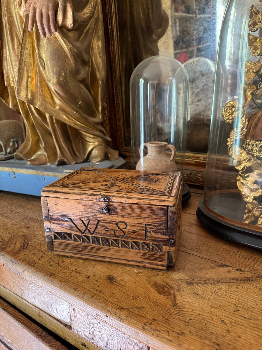 Monogrammed Box – Folk Art – Queyras – Chest, Knife-carved Love Box -photo-2