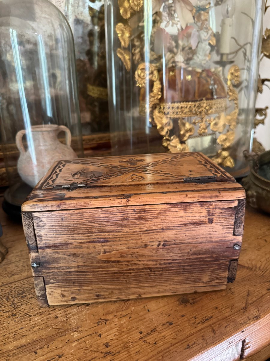 Monogrammed Box – Folk Art – Queyras – Chest, Knife-carved Love Box -photo-2