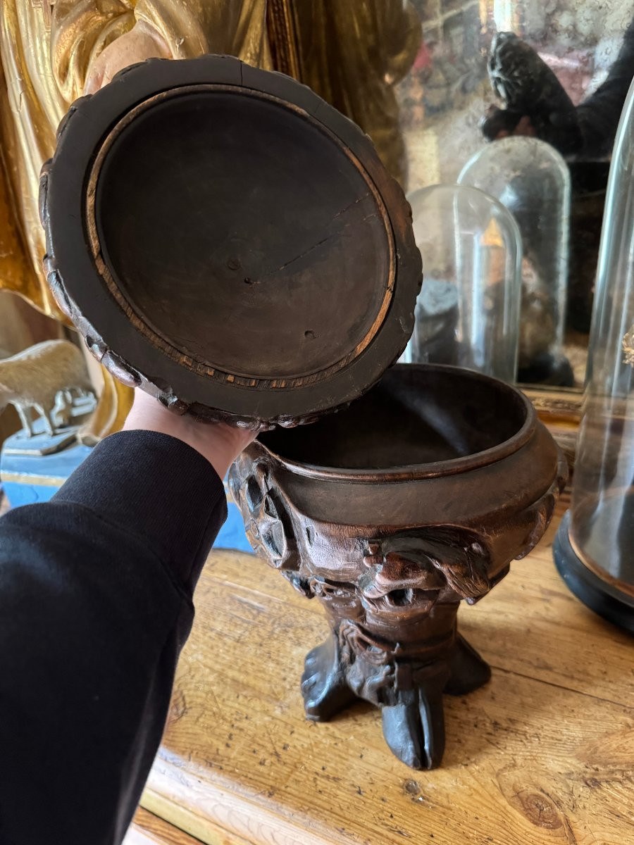 Carved Tobacco Jar – “the Blacksmith And The Soldier” – Folk Art – Military Decor – Curiosity-photo-2