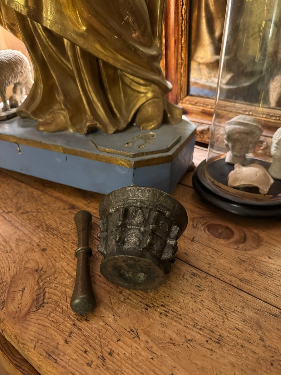 Petit mortier d’apothicaire – Puy-en-Velay – Haute Époque – Maître du sceau Ramousse-photo-1