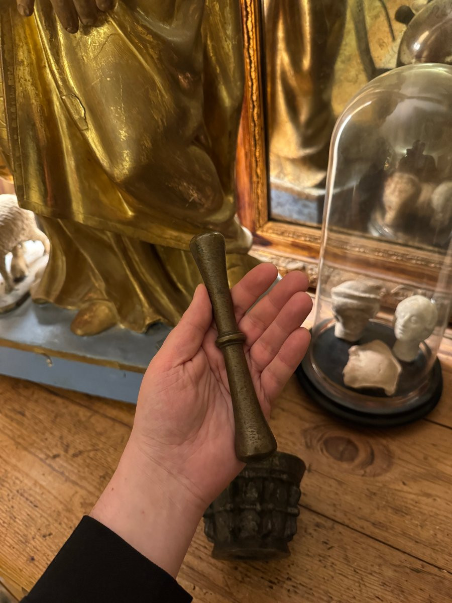 Petit mortier d’apothicaire – Puy-en-Velay – Haute Époque – Maître du sceau Ramousse-photo-2