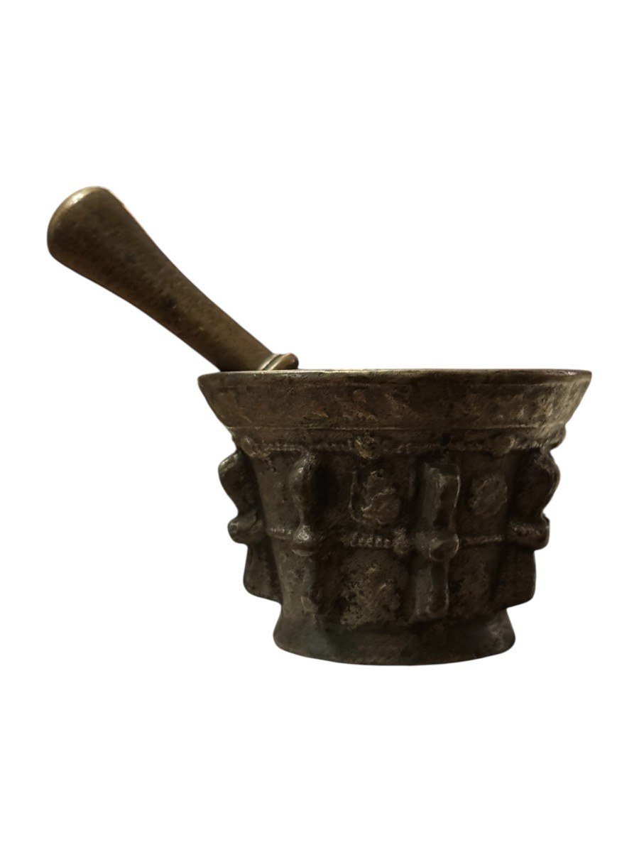Petit mortier d’apothicaire – Puy-en-Velay – Haute Époque – Maître du sceau Ramousse